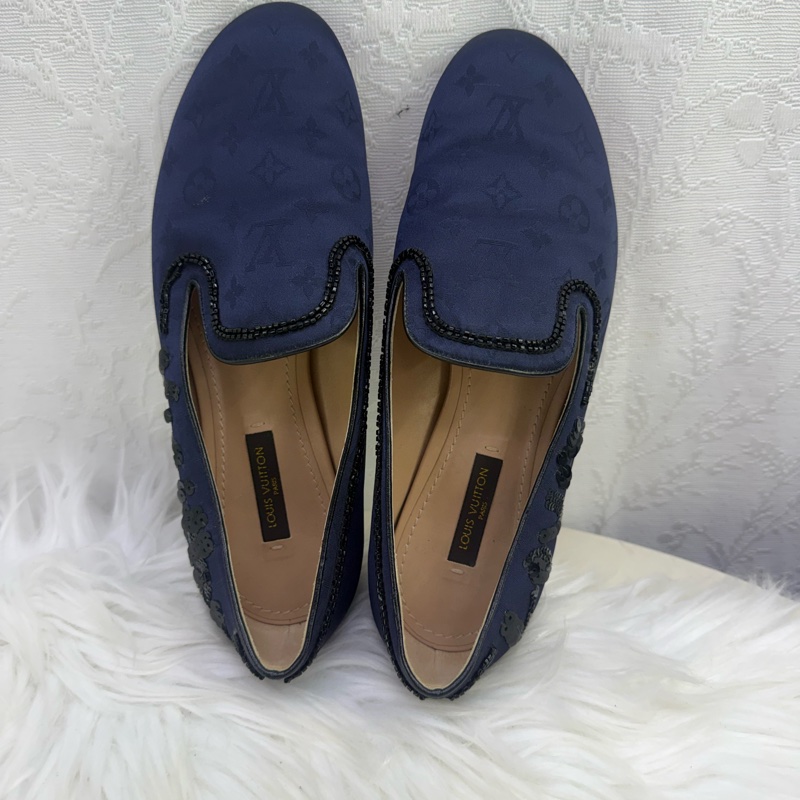 Louis Vuitton Flats EU 37-0