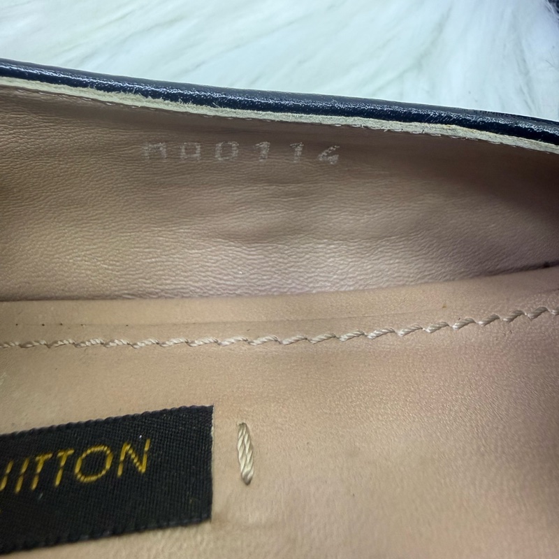 Louis Vuitton Flats EU 37-2