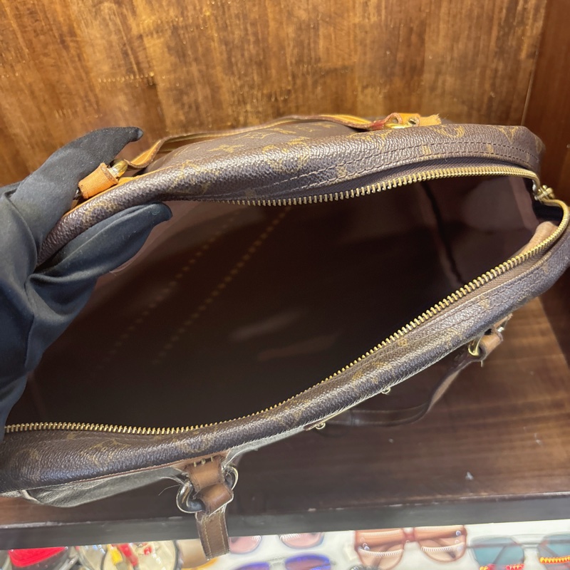 Louis Vuitton Monogram 肩背包-4