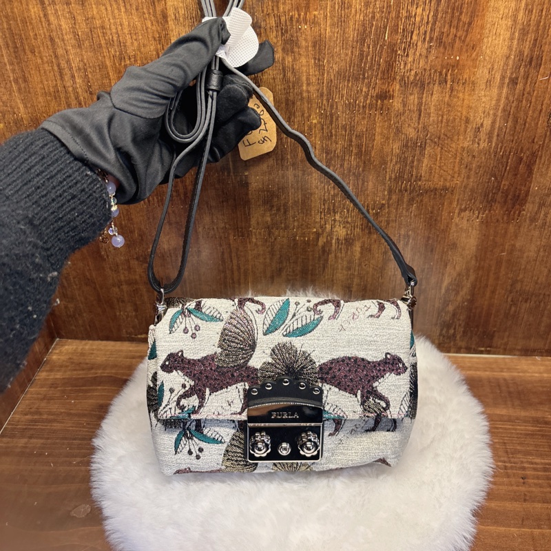 Furla 動物印花斜挎包-0