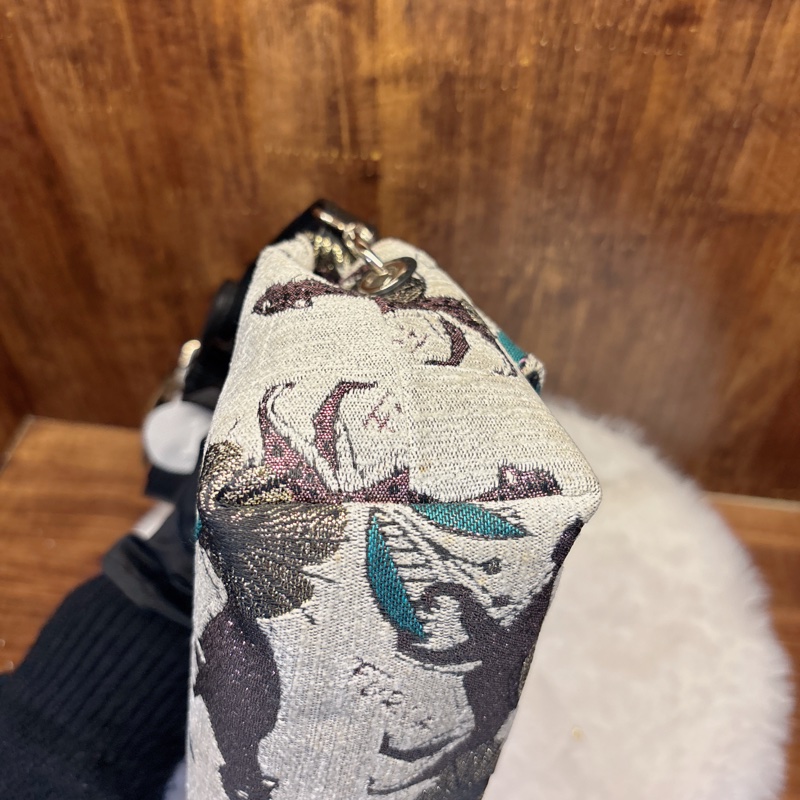 Furla 動物印花斜挎包-5