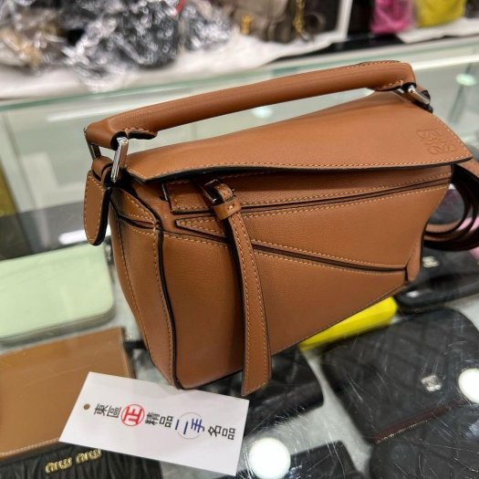 東區正精品㊣LOEWE PUZZLE MINI 焦糖色小牛皮銀扣拼接幾何拼圖手提肩背斜背包兩用包迷你款 RZ6206-1