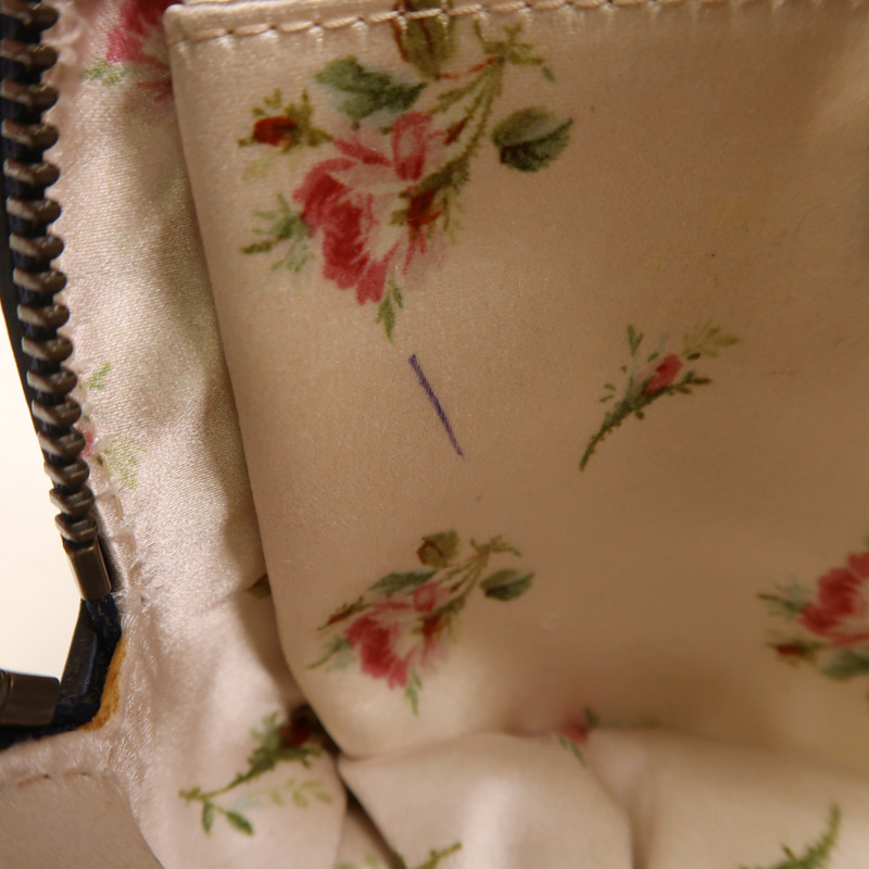 GUCCI 牛仔布Pouch金扣手拿包-15