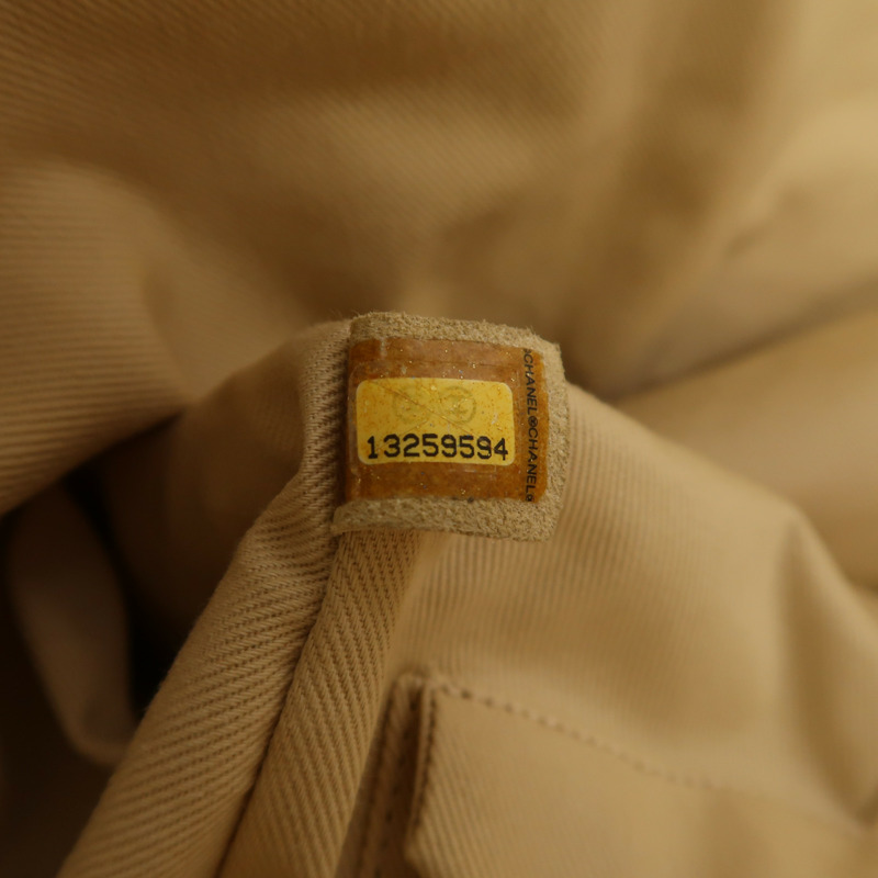 CHANEL 牛皮皮革Shoulder Bag銀扣肩背袋-6