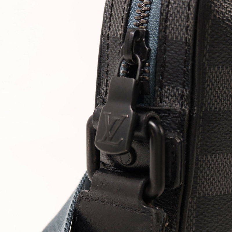 LOUIS VUITTON Damier Graphite Alpha Messenger Bag肩背袋-7