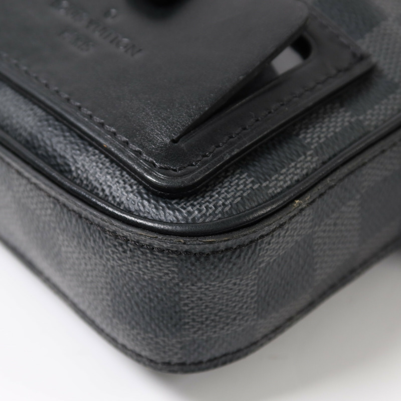 LOUIS VUITTON Damier Graphite Alpha Messenger Bag肩背袋-9