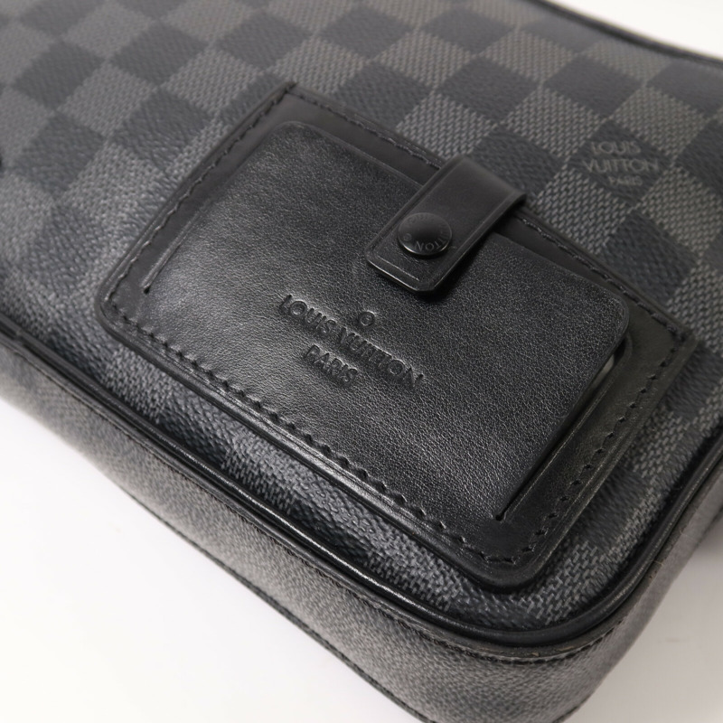 LOUIS VUITTON Damier Graphite Alpha Messenger Bag肩背袋-12