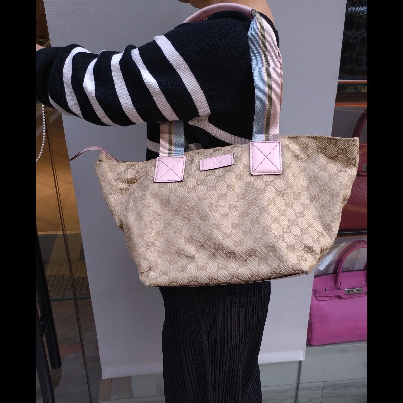 Gucci 粉把駝布logo水餃包-3