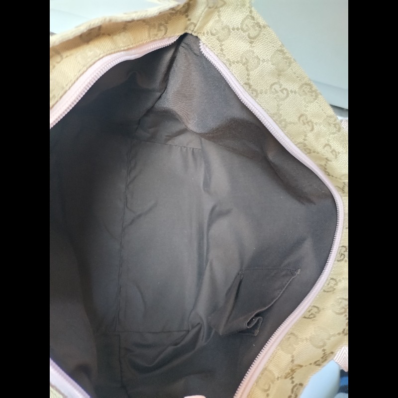 Gucci 粉把駝布logo水餃包-17