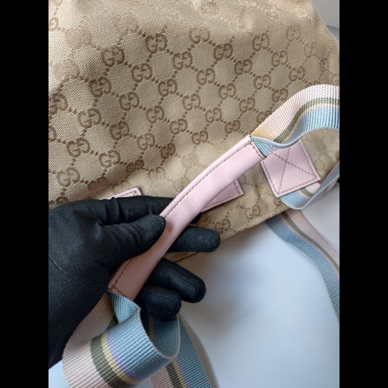 Gucci 粉把駝布logo水餃包-22