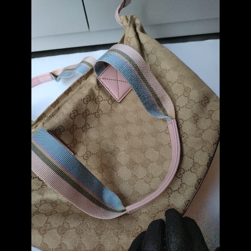 Gucci 粉把駝布logo水餃包-25