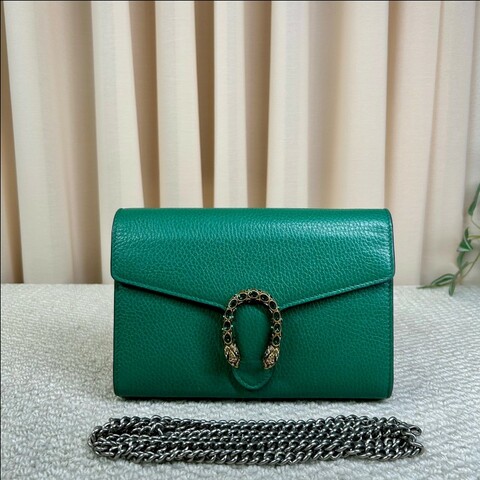Gucci古馳祖母綠鑽扣酒神woc鏈條包 鏈條肩帶 可單肩可斜挎 肩帶拆卸可當手包 容量實用 復古又吸睛
