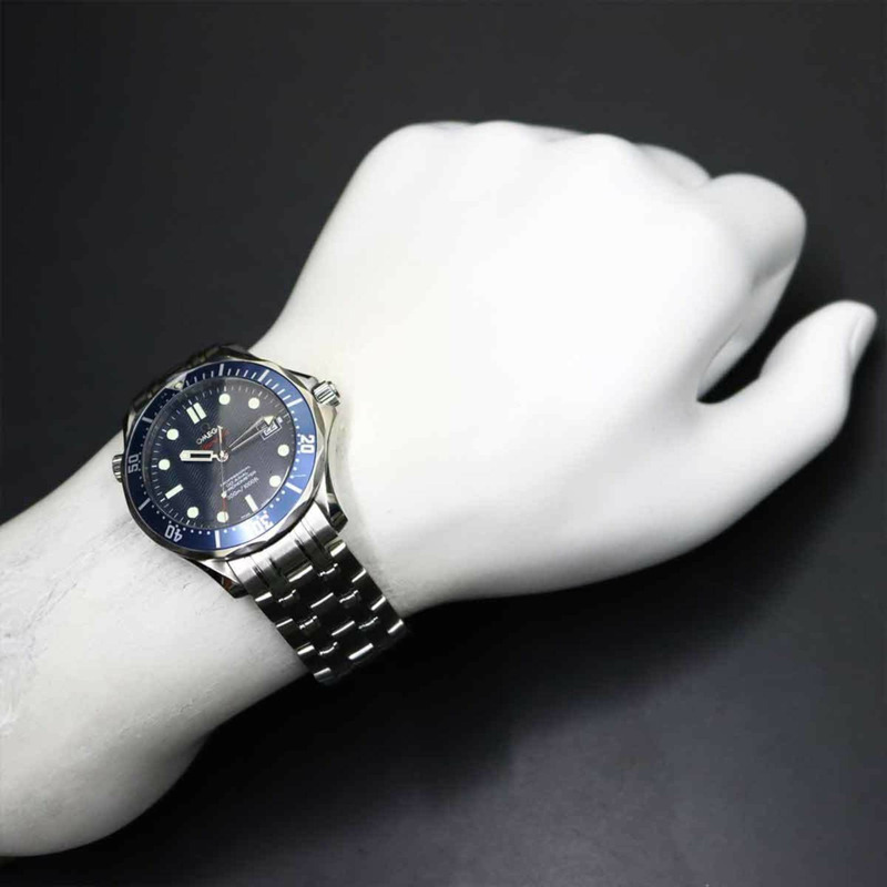 歐米茄海馬系列專業300公尺同軸天文台認證腕錶 2220 80 男士腕錶，附日期顯示，海軍藍錶盤，自動上鍊-3