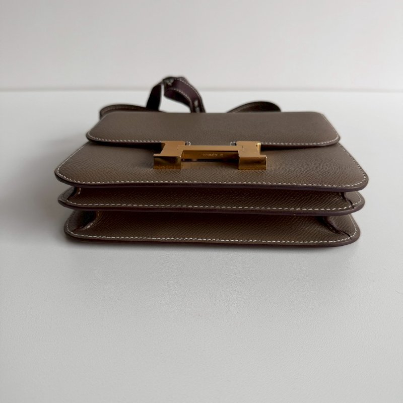 天菜款 閒置新🤎 Hermès 愛馬仕 Mini Constance 大象灰金釦-12