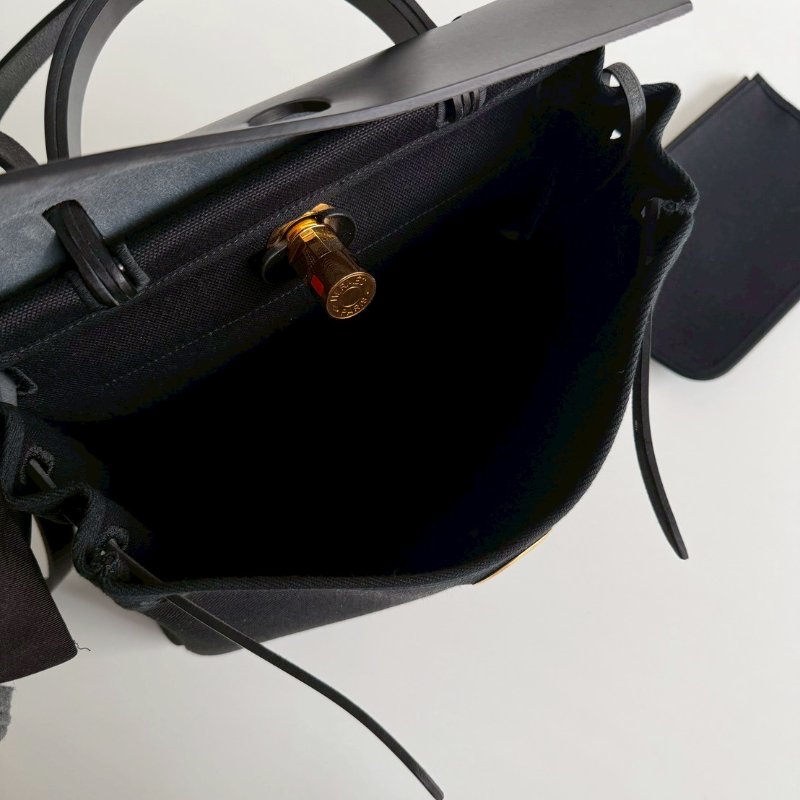 99新🆕 Hermès 愛馬仕 Herbag 31 黑色金釦-8