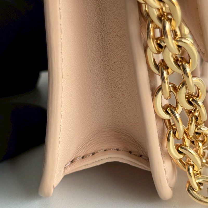 98新✨ 有購證🙌🏻 Louis Vuitton LV 路易威登 Bloom Wallet on Chain 奶茶色金釦-13