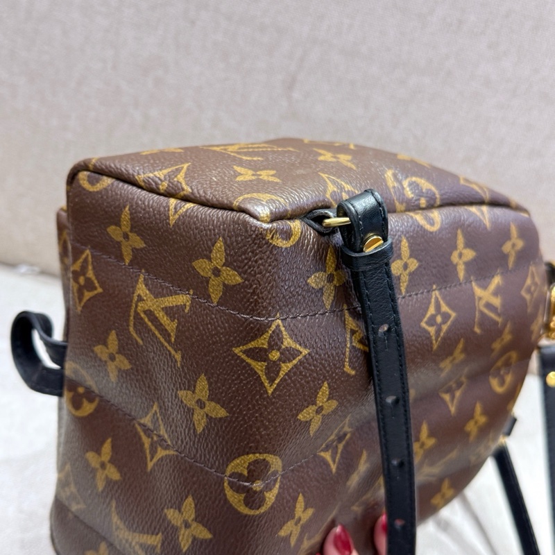 LV路易威登 老花經典小書包雙肩包18芯片➕編碼尺寸：17 x 22 x 10-6