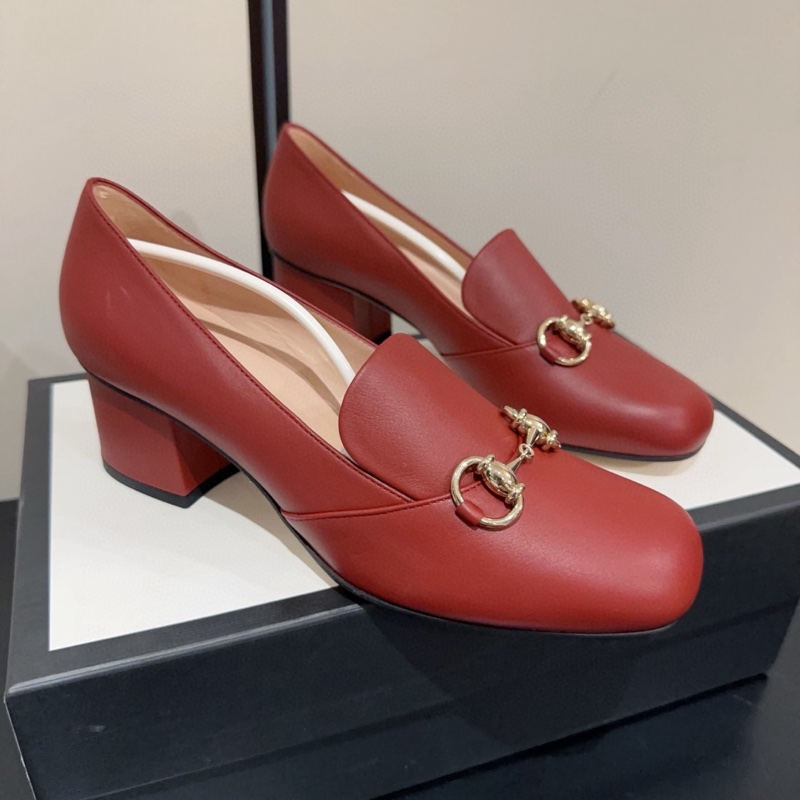 閒置新，未使用 Gucci 古馳 經典馬銜扣高跟鞋 方跟鞋 跟高5cm 舒適度高 意大利產 女款 37碼磚紅色-1