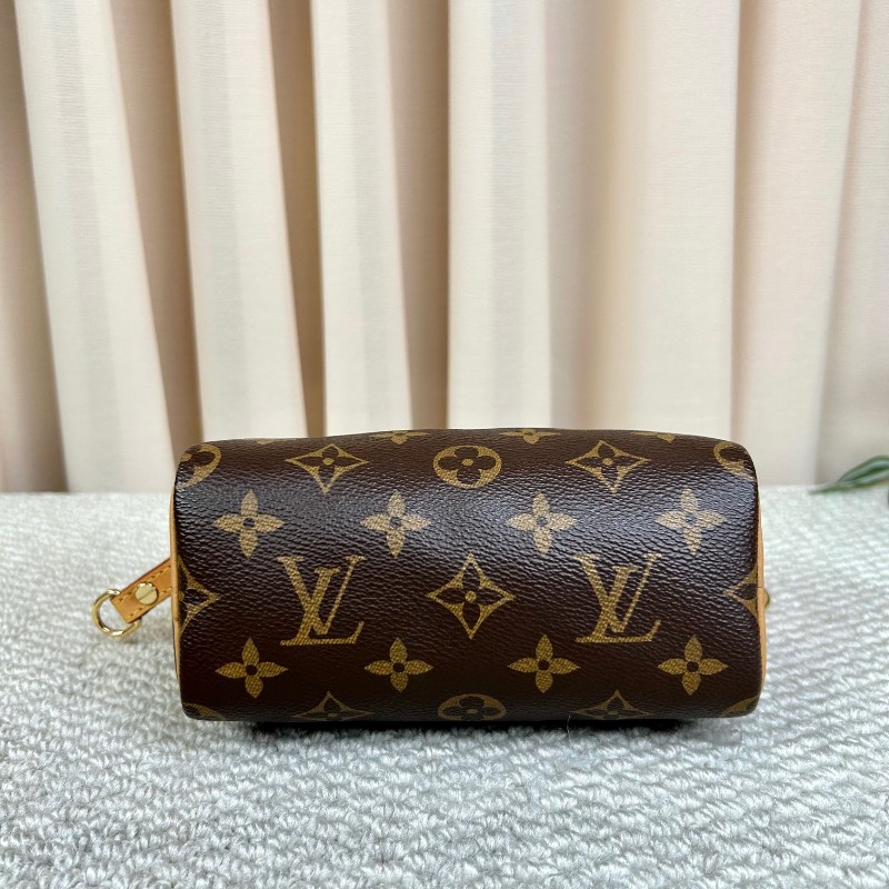 sz cgy LV路易威登Speedy Nano老花迷你枕頭包 經典Monogram塗層帆布 棕色牛皮飾邊 肩帶可調節 可單肩可斜挎可手提 日常通勤約會都很合適-4