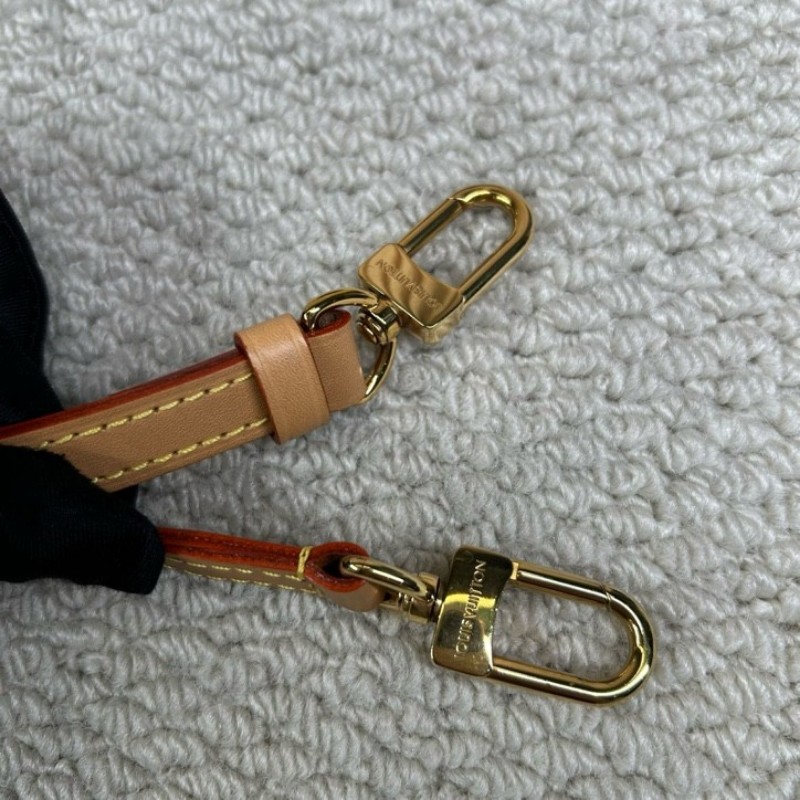 sz cgy LV路易威登Speedy Nano老花迷你枕頭包 經典Monogram塗層帆布 棕色牛皮飾邊 肩帶可調節 可單肩可斜挎可手提 日常通勤約會都很合適-16