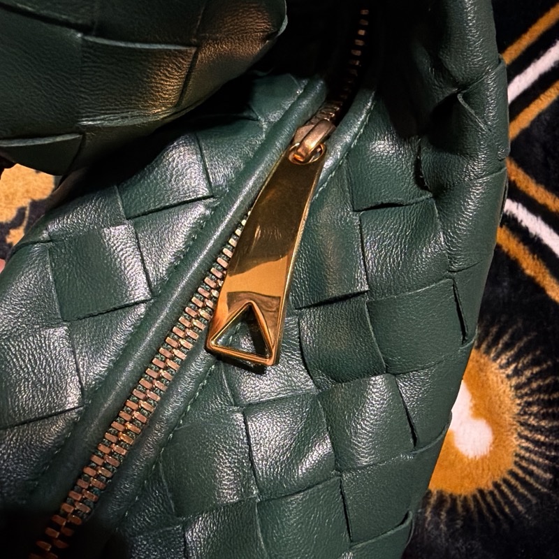二手 BOTTEGA VENETA mini Jodie 墨綠色金扣 新款-15