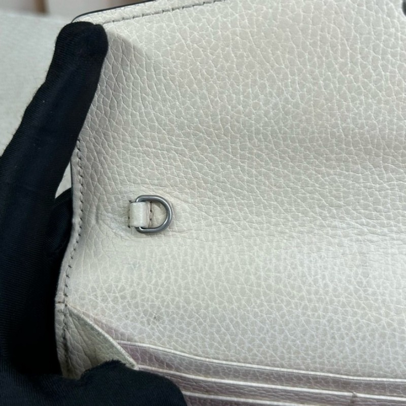古馳GUCCI白色鑽扣酒神woc鏈條包 經典鑽扣設計 銀色鏈條 多卡位 內置拉鏈 非常實用 單肩斜挎都可以 日常百搭 顯氣質-25