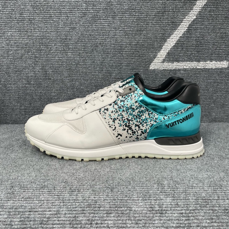 全新 LV路易威登白色皮面藍尾運動鞋 43碼=9碼-0