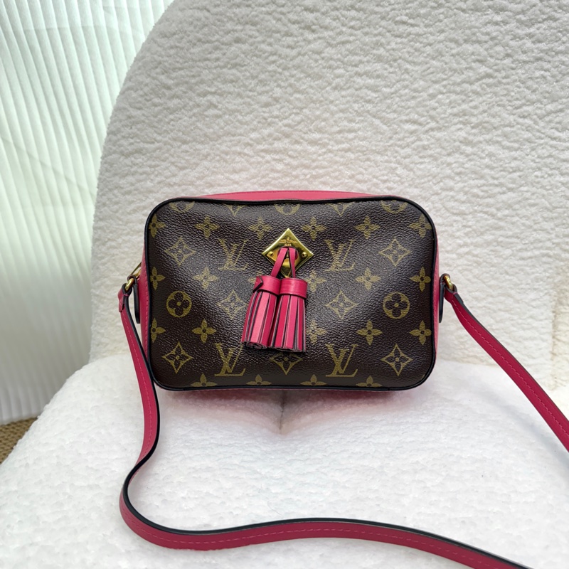 LV 原花拚桃色拉鍊流蘇相機包M43557-1