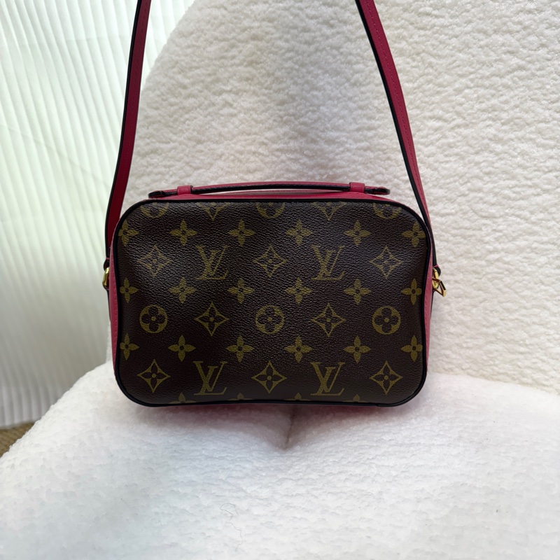 LV 原花拚桃色拉鍊流蘇相機包M43557-2