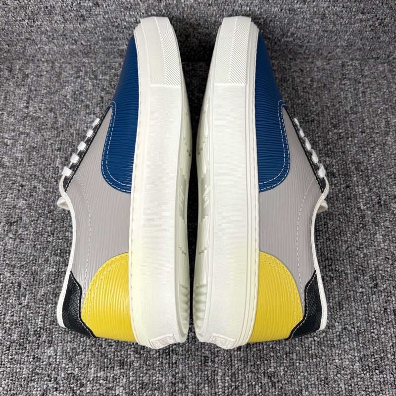 全新 LV路易威登藍灰黃水波紋板鞋 40.5碼=6.5碼-5