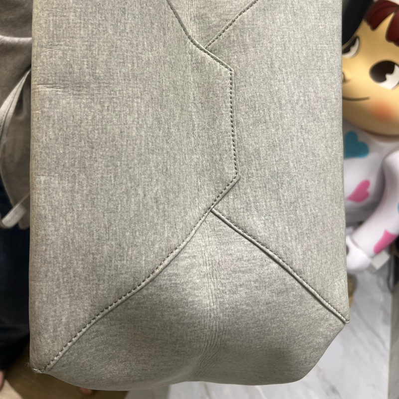 CÉLINE灰色托特包-8