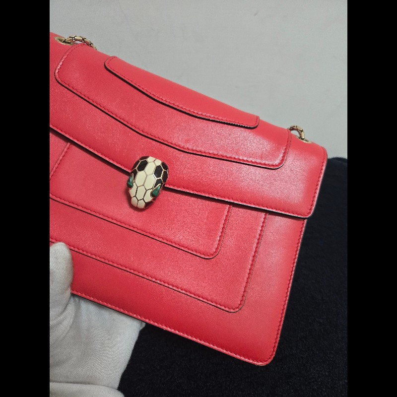 Bvlgari 寶格麗 Serpenti Forever 經典蛇頭包-11