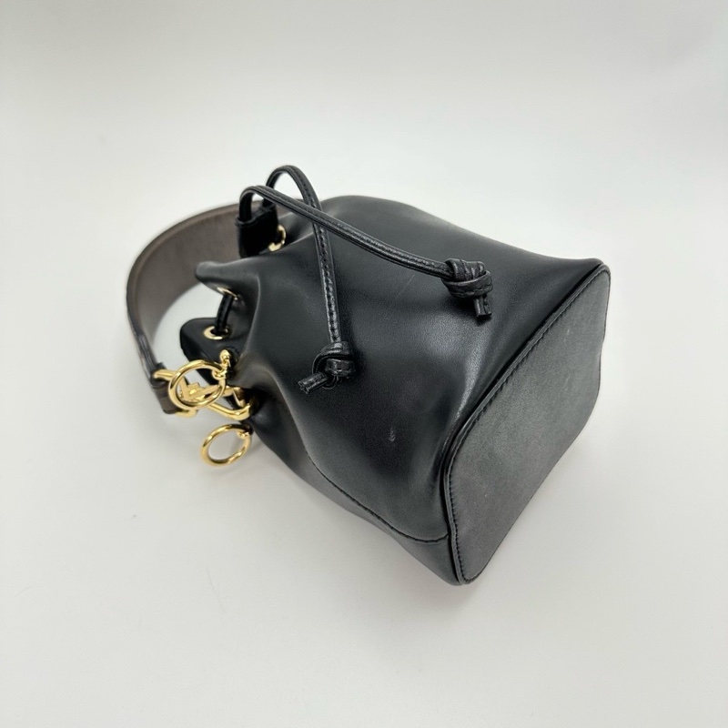 FENDI 黑金抽繩手提肩背斜背mini水桶包12*17.5*10 98新配件塵袋-3