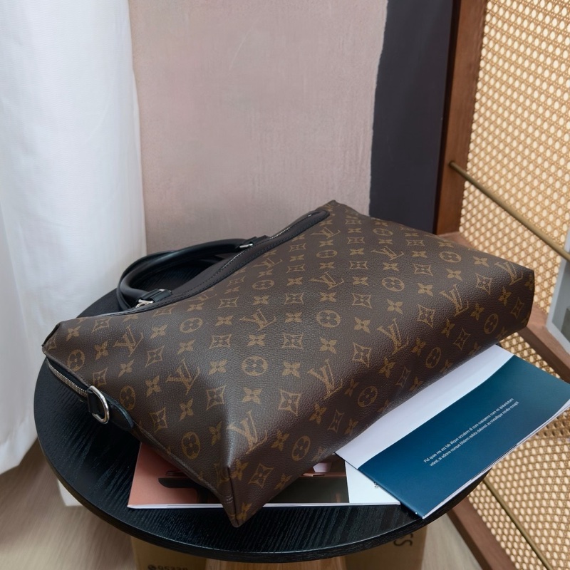 LV 經典老花拼皮公事包36*28*6 98新配件塵袋-3