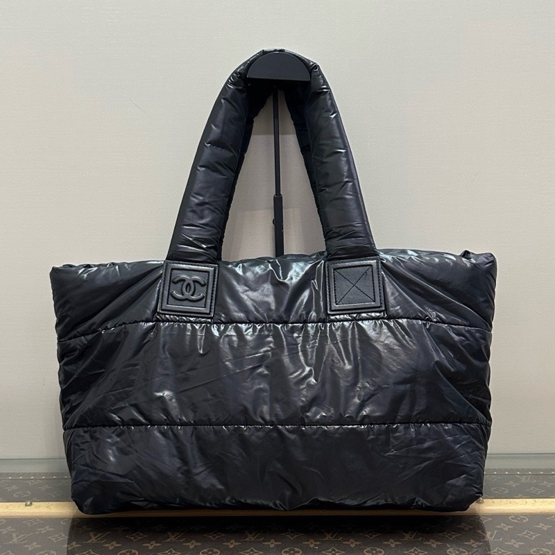 CHANEL Cocon 黑色羽絨托特包40*30*16 98新配件塵袋-6