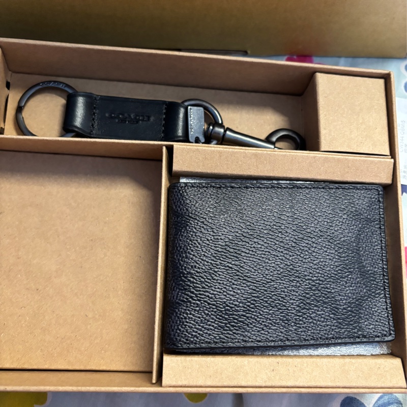 【COACH】經典LOGO三合一皮夾（碳灰色/黑色）-5