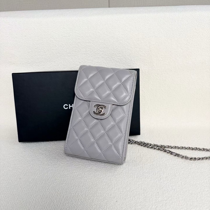 Chanel竪版手機包灰色銀扣 羊皮 11*18*4 99新配件盒子塵袋保卡-4