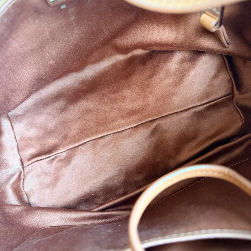 MiuMiu 拉菲草編織tote水桶包24*19*12cm 98新配件塵袋-2