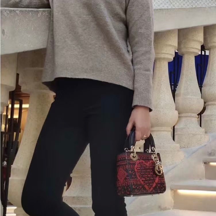 Dior情人節限定三格黛妃包愛心撲克牌圖案 黑紅拼色 金扣17*14*5 98新配件保卡塵袋-1