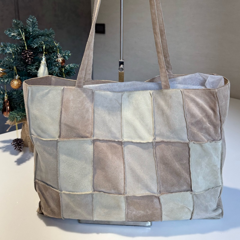 Chanel 麂皮托特包-5