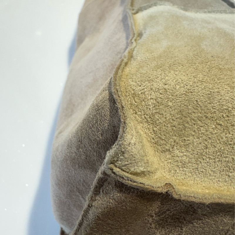 Chanel 麂皮托特包-13