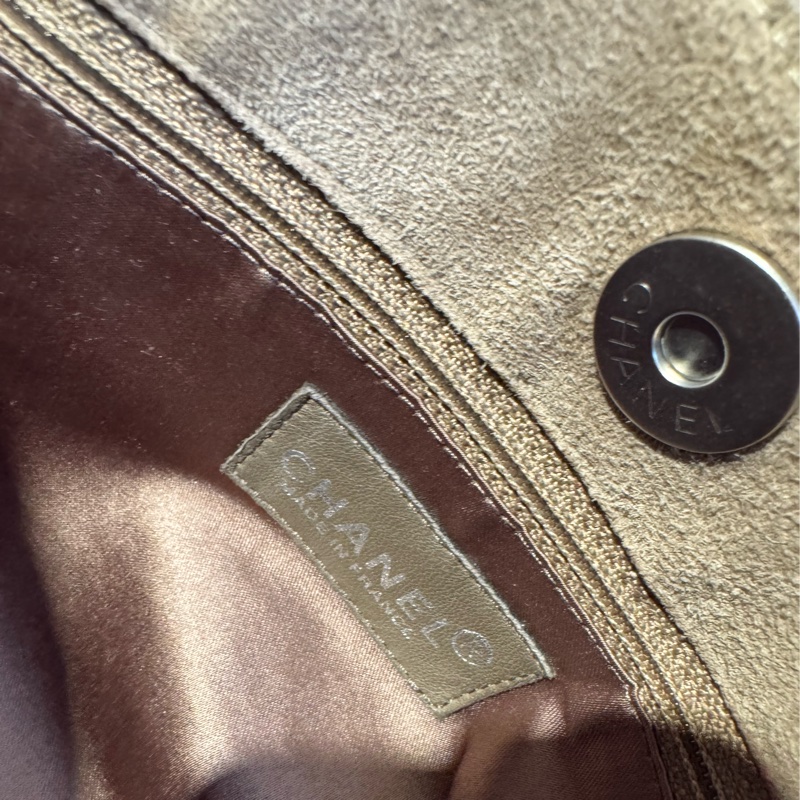 Chanel 麂皮托特包-21