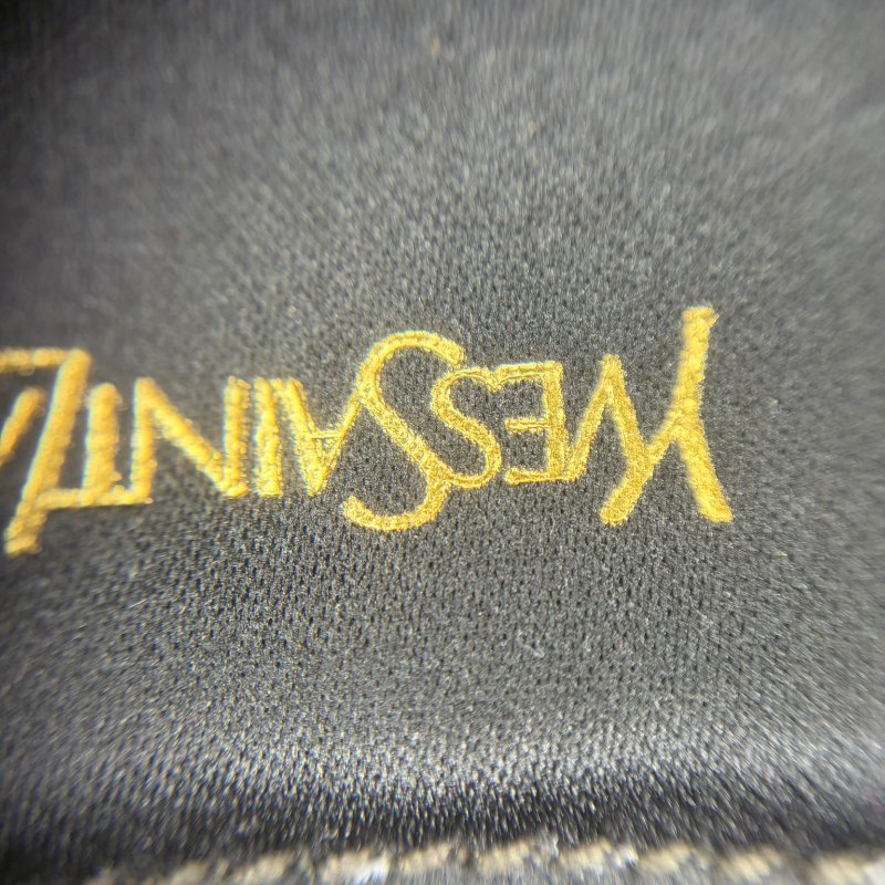 Saint Laurent（YSL）Belle de Jour 系列 金屬色手拿包-4