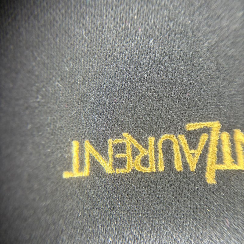 Saint Laurent（YSL）Belle de Jour 系列 金屬色手拿包-6