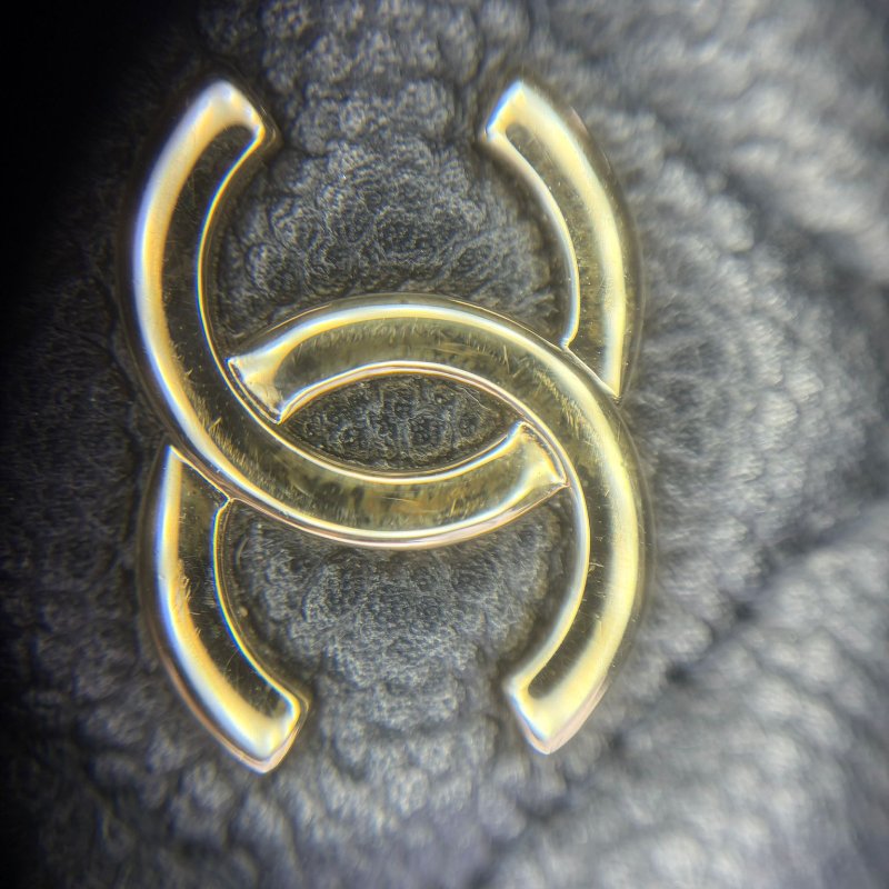 Chanel（香奈兒）經典小盒子（Vanity Case）鍊條包-19