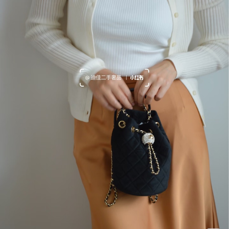 香奈兒絕版Chanel黑色絲絨水鑽金球束口MINI水桶包AS1894-2