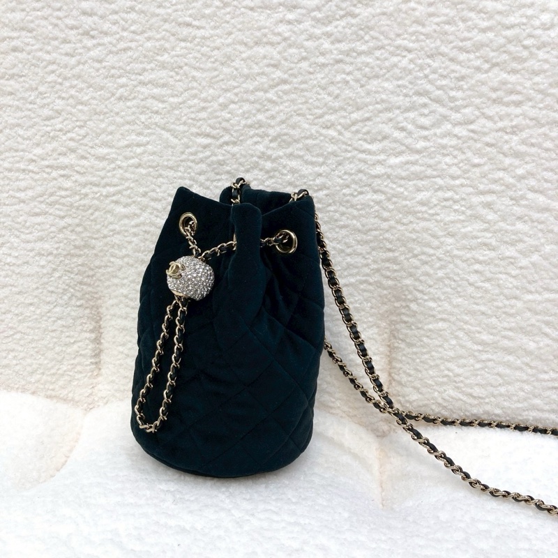 香奈兒絕版Chanel黑色絲絨水鑽金球束口MINI水桶包AS1894-6