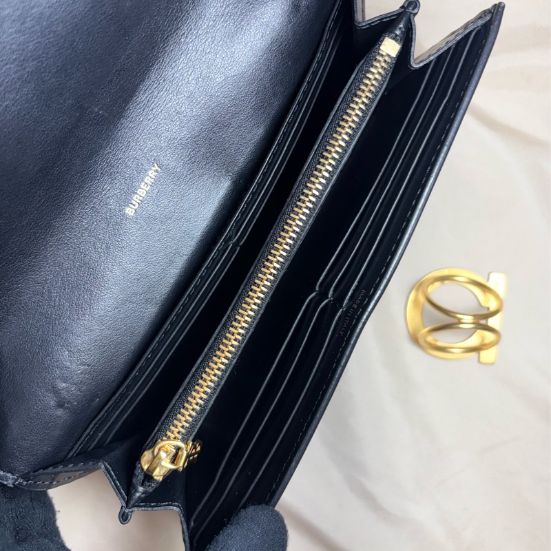 ✨質感熱門 Burberry 巴寶莉 黑金TB大logo 翻蓋12卡長夾-5