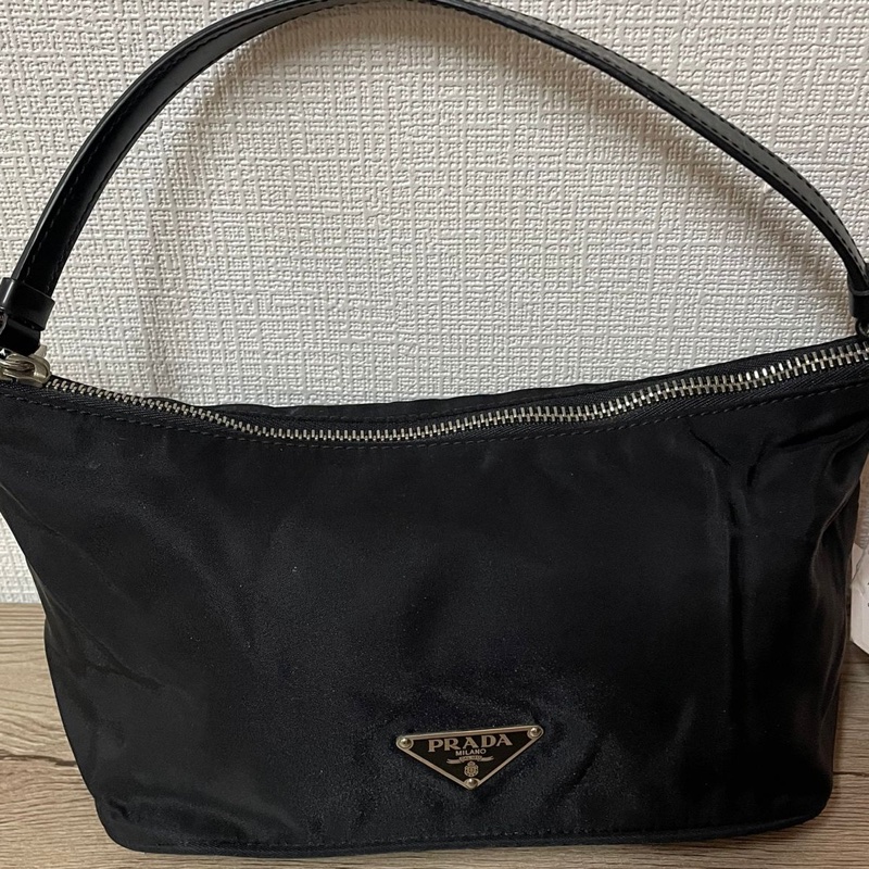 Prada 降落傘布面腋下包-2