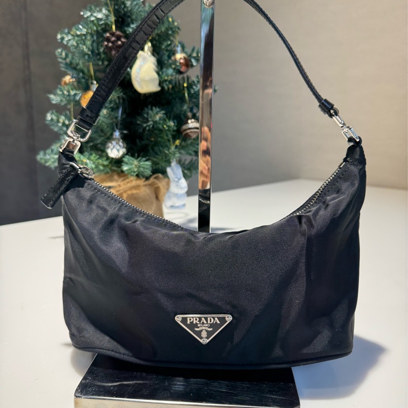 Prada hobo 降落傘布面腋下包-3